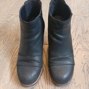 Sorel Leah boot